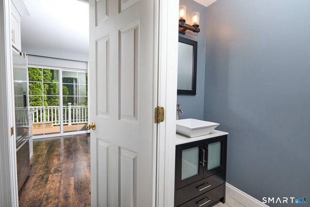 14 South Street 49, Danbury, CT 06810