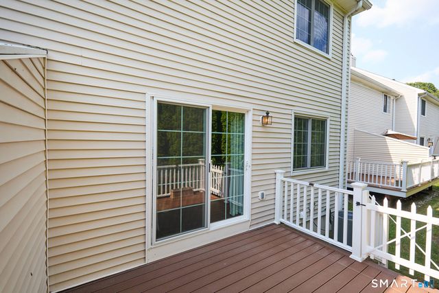 14 South Street 49, Danbury, CT 06810