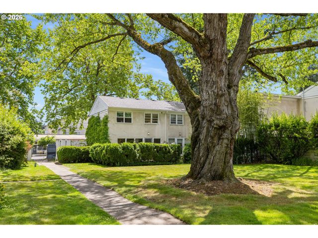 6811 Ne BROADWAY, Portland, OR 97213