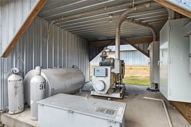 17080 Lonnie Graggs Road, Lincoln, AR 72744