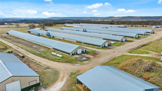 17080 Lonnie Graggs Road, Lincoln, AR 72744