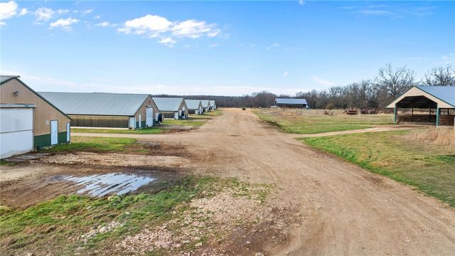 17080 Lonnie Graggs Road, Lincoln, AR 72744