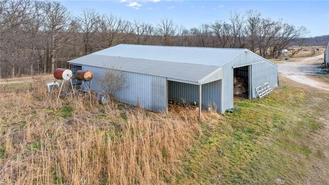 17080 Lonnie Graggs Road, Lincoln, AR 72744