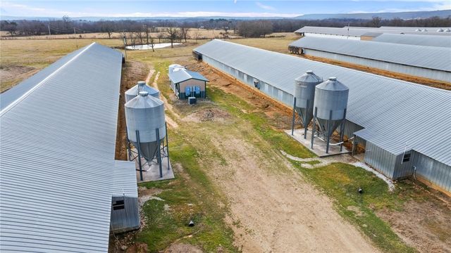 17080 Lonnie Graggs Road, Lincoln, AR 72744