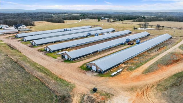 17080 Lonnie Graggs Road, Lincoln, AR 72744