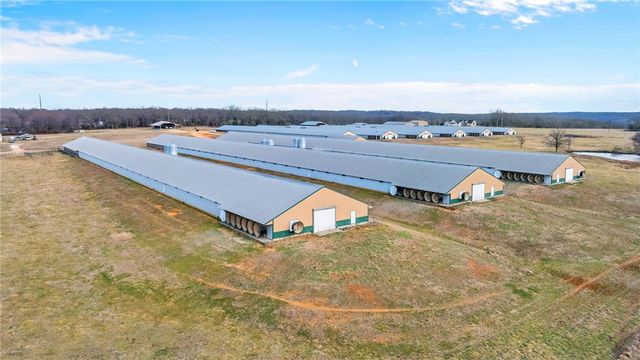 17080 Lonnie Graggs Road, Lincoln, AR 72744