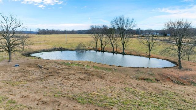 17080 Lonnie Graggs Road, Lincoln, AR 72744
