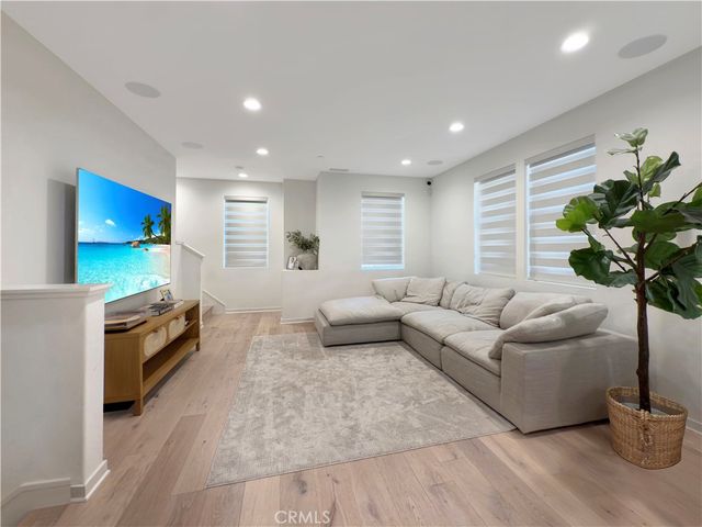 61 Sanctuary, Mission Viejo, CA 92692