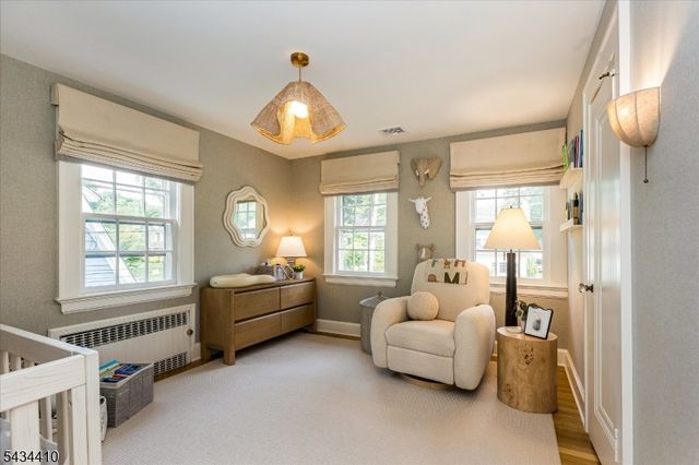 39 Kendal Ave, Maplewood Twp., NJ 07040