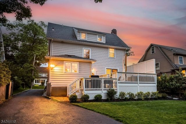 39 Kendal Ave, Maplewood Twp., NJ 07040
