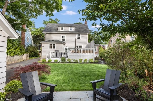 39 Kendal Ave, Maplewood Twp., NJ 07040