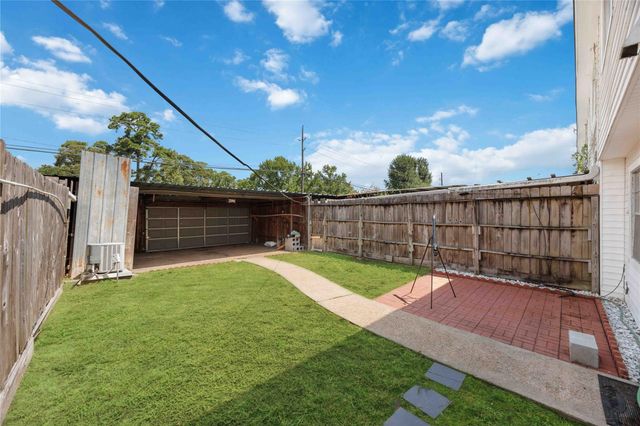 20329 Fieldtree Drive, Humble, TX 77338