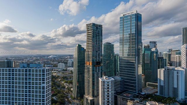 1425 Brickell Ave 42E, Miami, FL 33131