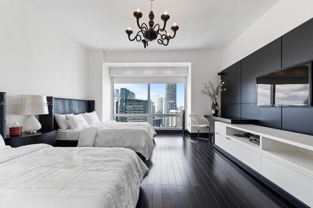 1425 Brickell Ave 42E, Miami, FL 33131