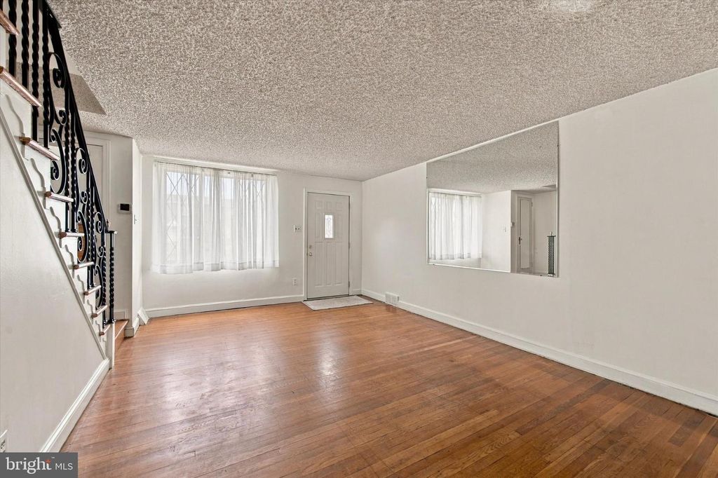 604 RIVELY AVE, GLENOLDEN, PA 19036 — photo 4