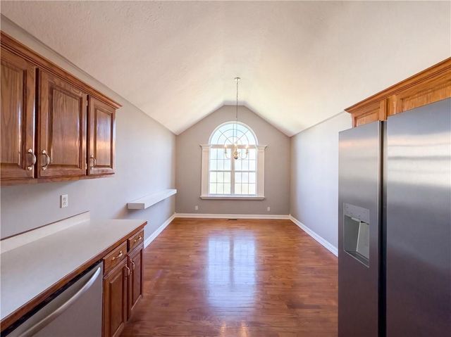 21505 E 50th Terrace Court, Independence, MO 64015
