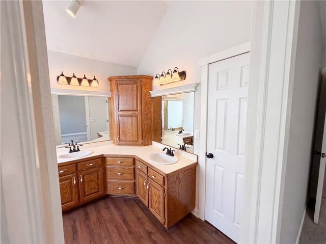 21505 E 50th Terrace Court, Independence, MO 64015