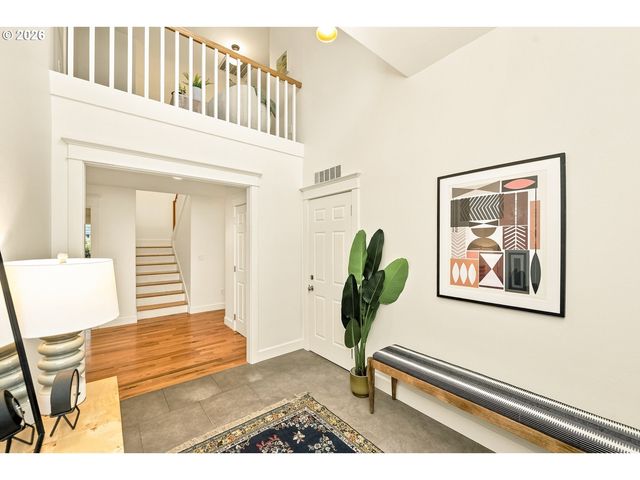 2620 Sw TEXAS St, Portland, OR 97219
