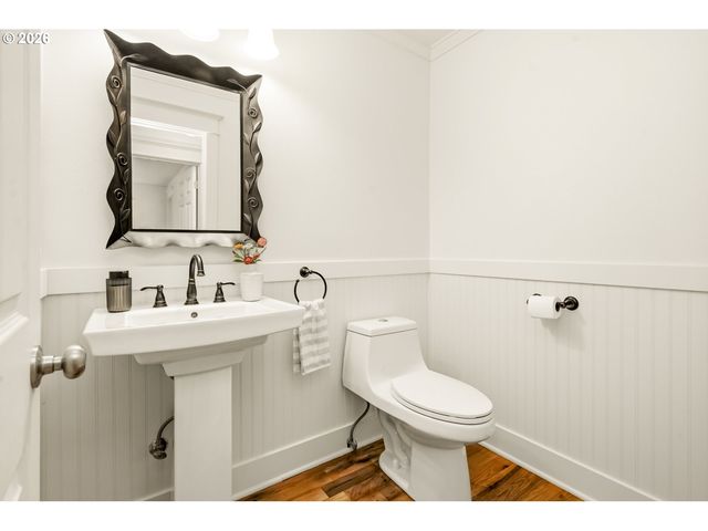 2620 Sw TEXAS St, Portland, OR 97219