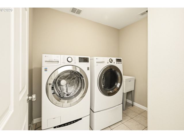 2620 Sw TEXAS St, Portland, OR 97219