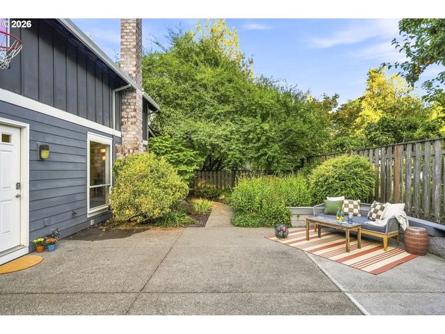 2620 Sw TEXAS St, Portland, OR 97219