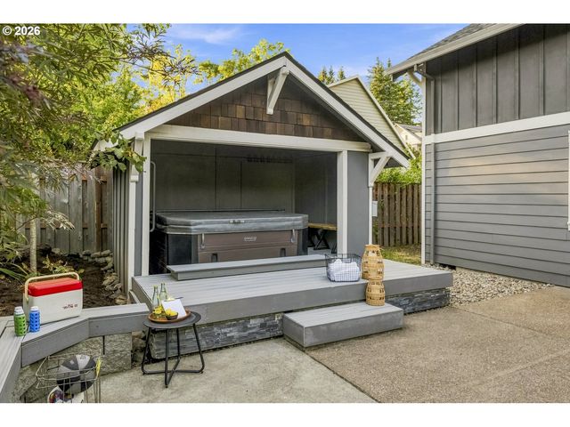 2620 Sw TEXAS St, Portland, OR 97219