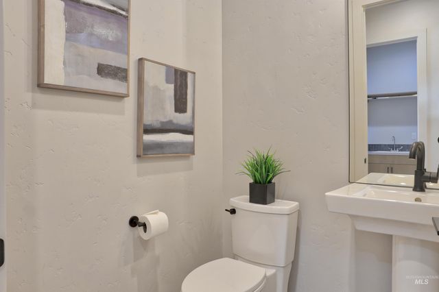 4148 E Copper Point, Meridian, ID 83642