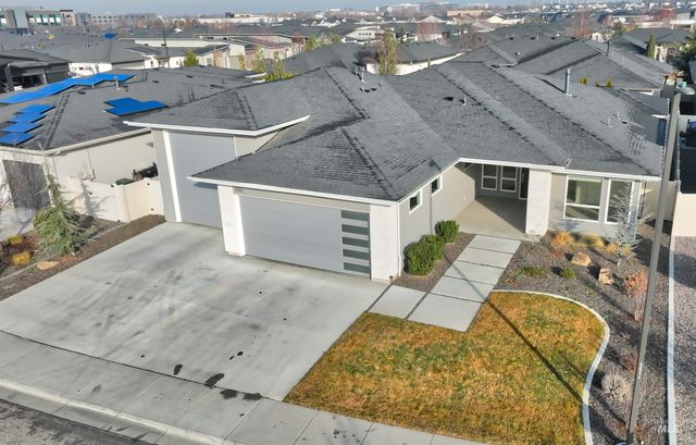 4148 E Copper Point, Meridian, ID 83642