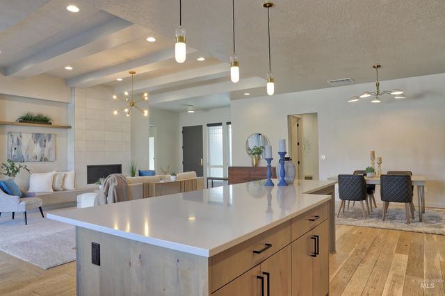 4148 E Copper Point, Meridian, ID 83642