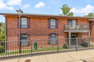 5543 Baronridge Drive 3, St Louis, MO 63129