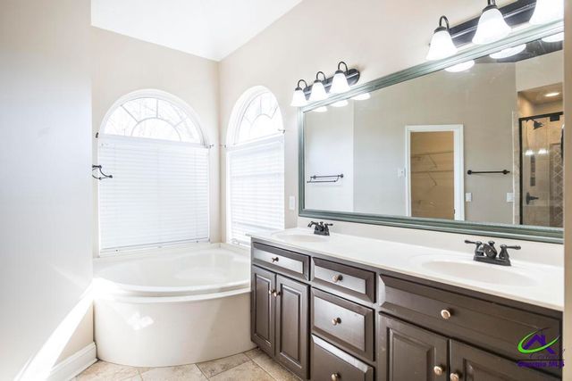 208 Twelve Oaks Drive, Warner Robins, GA 31088