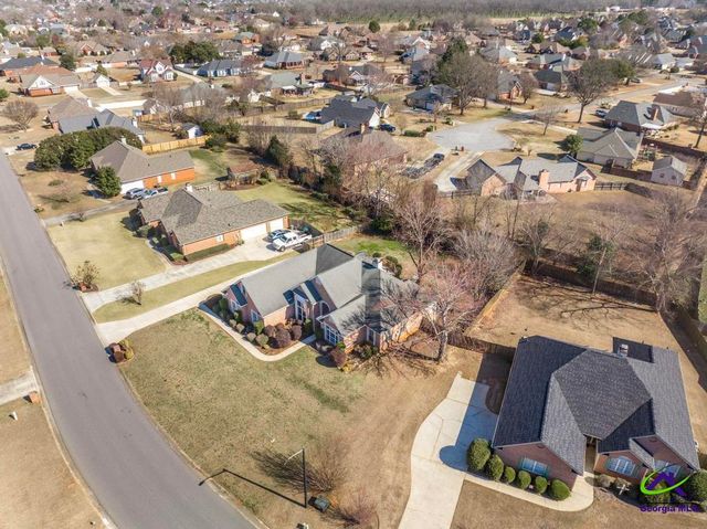 208 Twelve Oaks Drive, Warner Robins, GA 31088