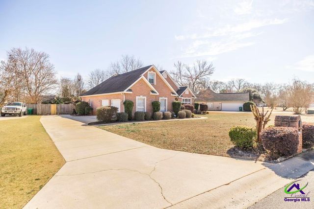 208 Twelve Oaks Drive, Warner Robins, GA 31088