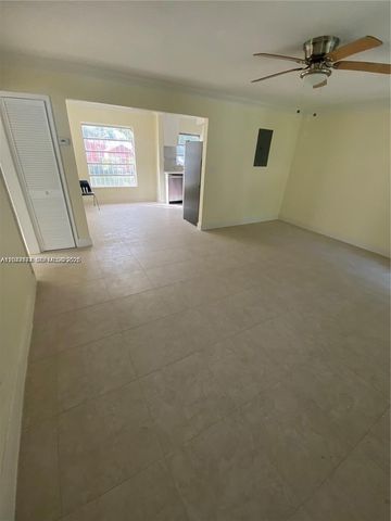 170 NW 49th St, Miami, FL 33127