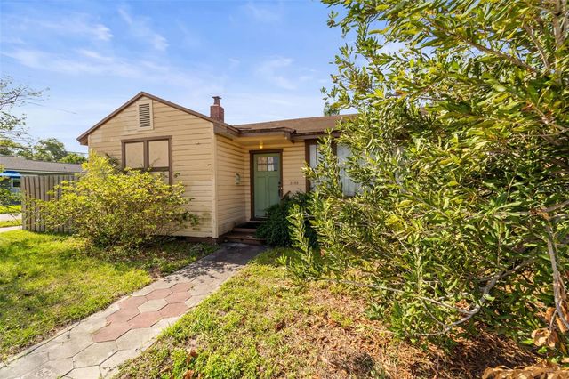 3000 5TH AVENUE N, St Petersburg, FL 33713