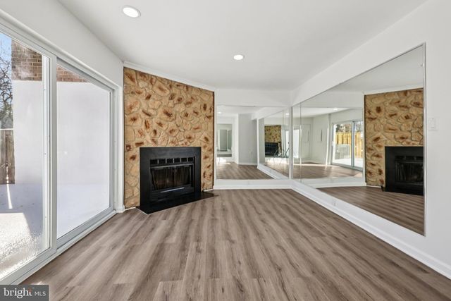 502 GILES PL, Sterling, VA 20164