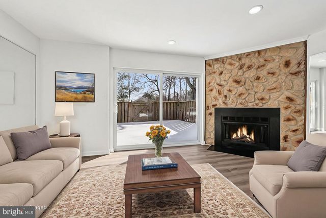 502 GILES PL, Sterling, VA 20164