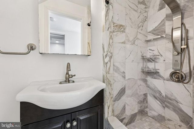 502 GILES PL, Sterling, VA 20164