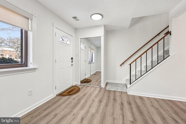 502 GILES PL, Sterling, VA 20164