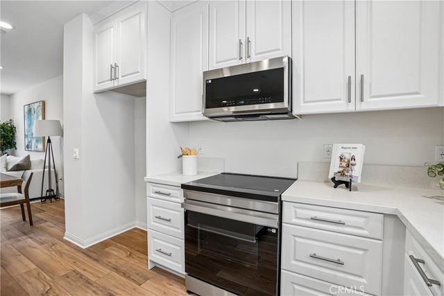 5876 Linden Ave Avenue 6, Long Beach, CA 90805