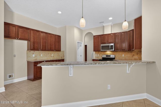 1024 MORNING STROLL Lane, Jacksonville, FL 32221