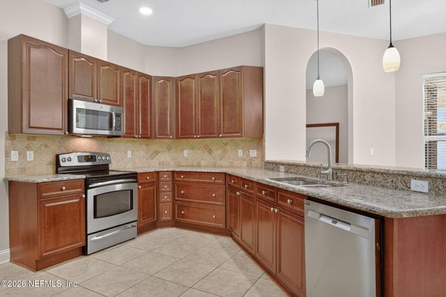 1024 MORNING STROLL Lane, Jacksonville, FL 32221