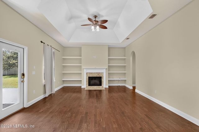 1024 MORNING STROLL Lane, Jacksonville, FL 32221