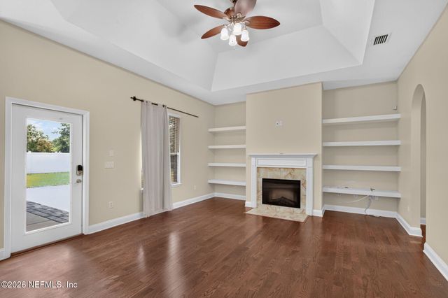 1024 MORNING STROLL Lane, Jacksonville, FL 32221