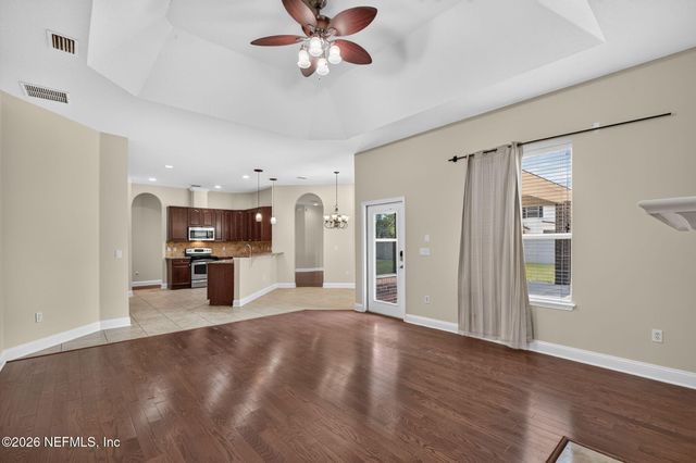 1024 MORNING STROLL Lane, Jacksonville, FL 32221
