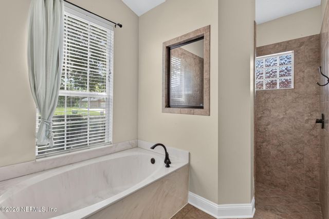 1024 MORNING STROLL Lane, Jacksonville, FL 32221