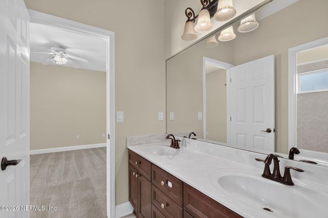 1024 MORNING STROLL Lane, Jacksonville, FL 32221