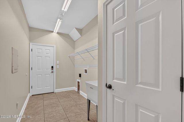 1024 MORNING STROLL Lane, Jacksonville, FL 32221