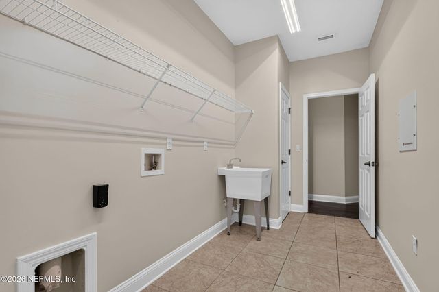 1024 MORNING STROLL Lane, Jacksonville, FL 32221