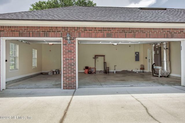 1024 MORNING STROLL Lane, Jacksonville, FL 32221